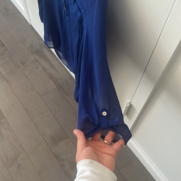 Bundle of 2 Sheer 3-Button Henleys from Express - Picture 3 of 5